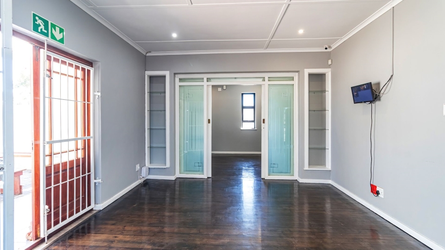 To Let commercial Property for Rent in Newton Park Eastern Cape